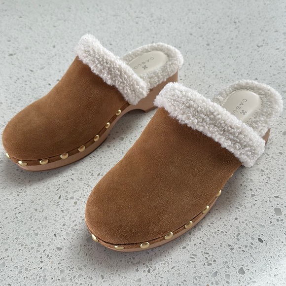 Caslon Clogs - Picture 1 of 3
